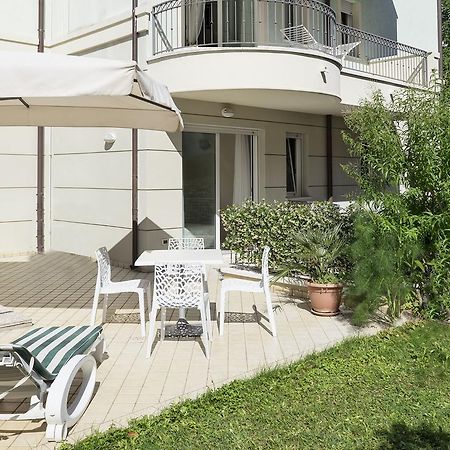 Residence Hamilton Riccione Kültér fotó