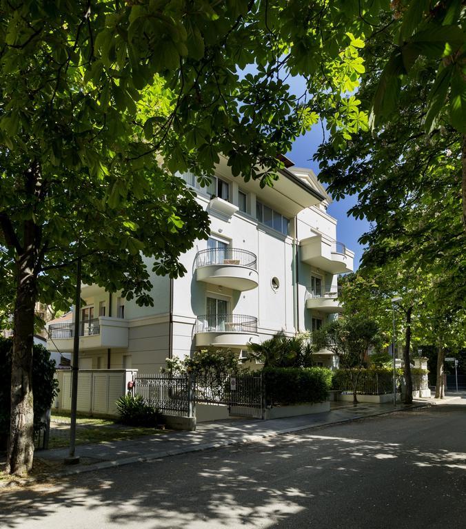 Residence Hamilton Riccione Kültér fotó