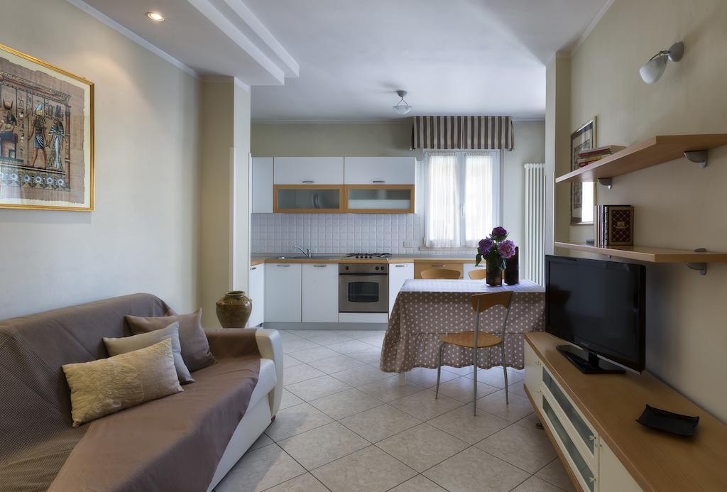 Residence Hamilton Riccione Szoba fotó