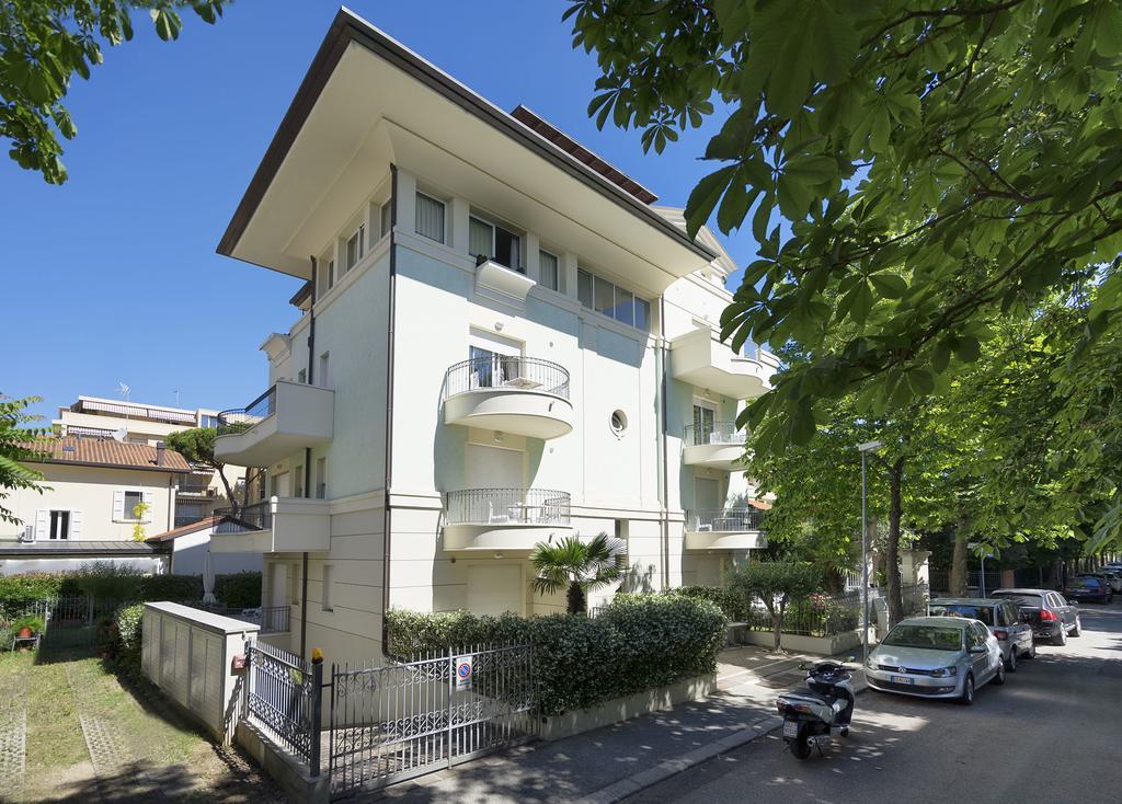 Residence Hamilton Riccione Kültér fotó