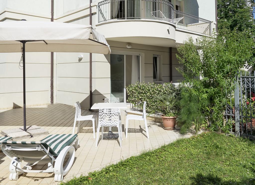 Residence Hamilton Riccione Kültér fotó